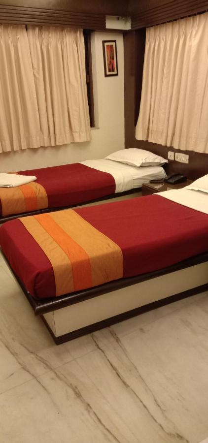 Hotel Aston Kolkata Bagian luar foto