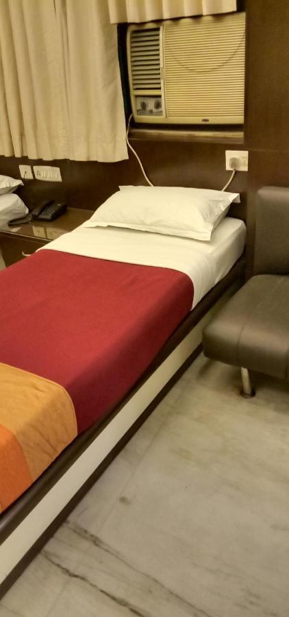 Hotel Aston Kolkata Bagian luar foto